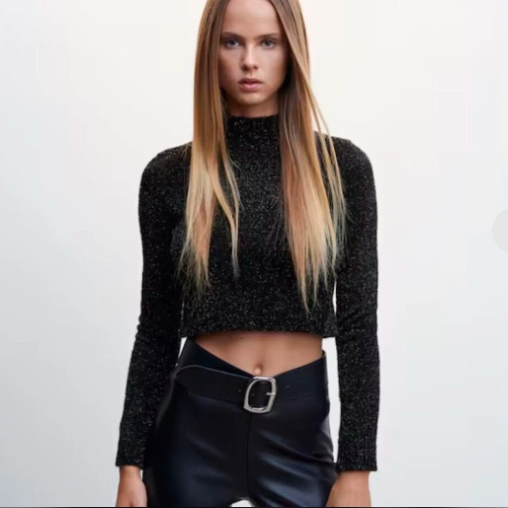 Mango Shiny Sparkle Turtleneck Black Cropped Sweater. Size L